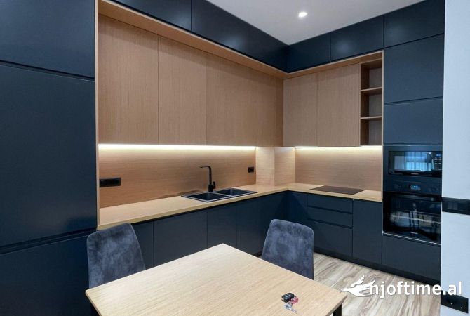 Shtepi me qera Apartament ne Tirane, 1+1, Mobilimi E mobiluar, Pagesa 950  Euro.
