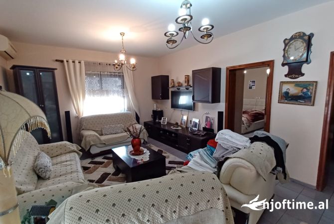 Shtepi me qera 3+1 ne Tirane - 550 Euro