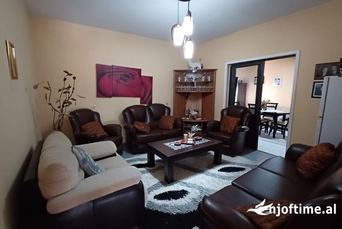 Shtepi me qera 3+1 ne Tirane - 550 Euro
