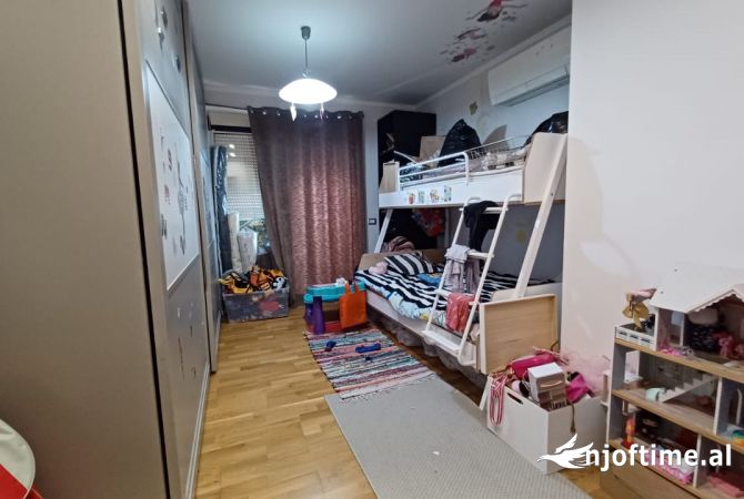 Shtepi ne shitje 2+1 ne Tirane - 240,000 Euro