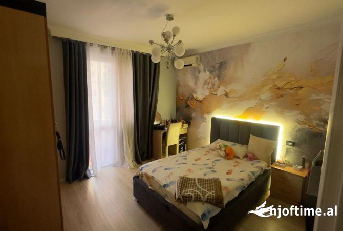 Shtepi ne shitje 2+1 ne Tirane - 285,000 Euro