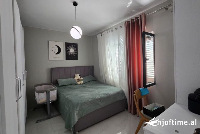 Shtepi ne shitje Shtepi Private ne Tirane, 1+1, Mobilimi E mobiluar, Pagesa 129,000  Euro.