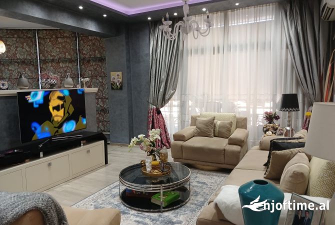 Shtepi ne shitje 2+1 ne Tirane - 242,000 Euro