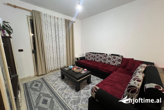 Shtepi ne shitje 1+1 ne Tirane - 90,000 Euro