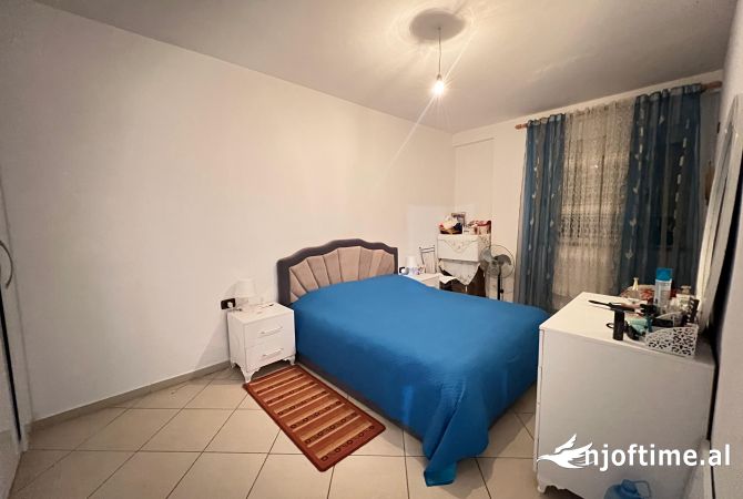Shtepi ne shitje 1+1 ne Tirane - 90,000 Euro