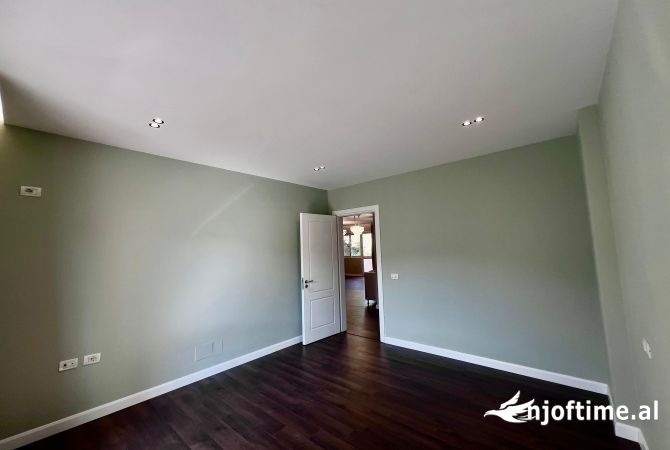 Shtepi ne shitje 2+1 ne Tirane - 210,000 Euro