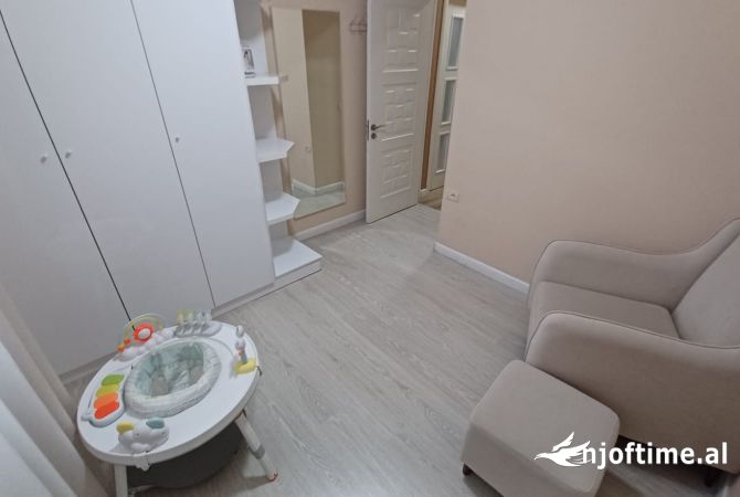 Shtepi me qera 2+1 ne Tirane - 700 Euro