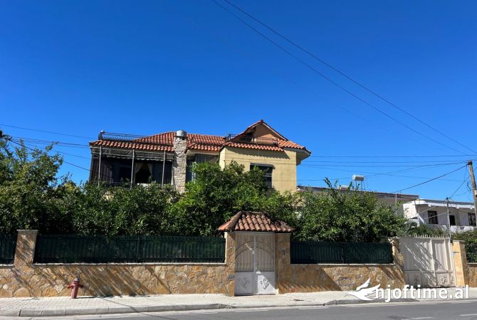 Shtepi me qera 2+1 ne Tirane - 700 Euro
