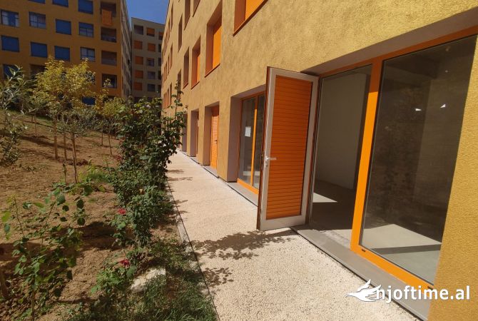 Ambient biznesi ne shitje 1+1 ne Tirane - 85,900 Euro