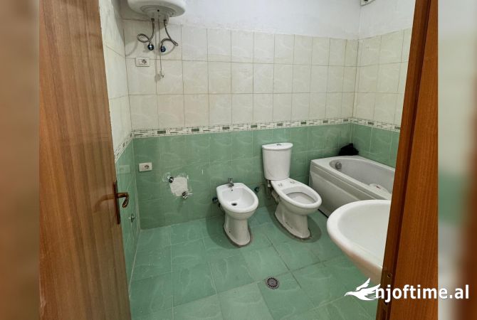 Shtepi ne shitje 3+1 ne Tirane - 193,000 Euro