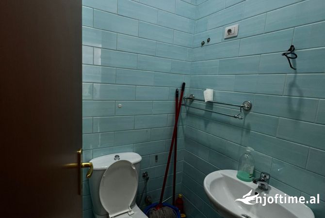 Ambient biznesi me qera 3+1 ne Tirane - 350 Euro