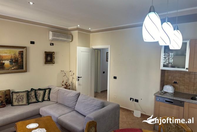 Casa in affitto 2+1 a Tirana - 900 Euro