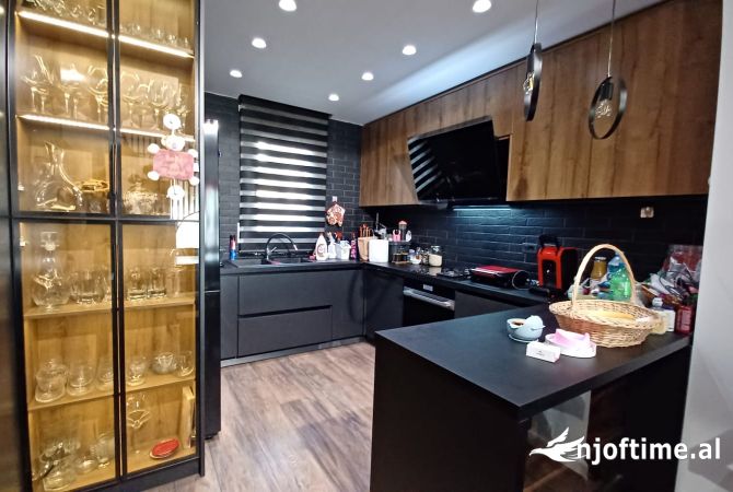 Shtepi ne shitje 2+1 ne Tirane - 240,000 Euro