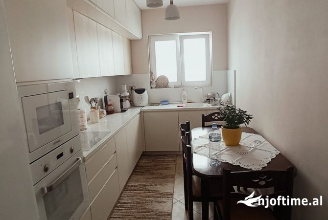 Shtepi ne shitje 2+1 ne Tirane - 294,000 Euro