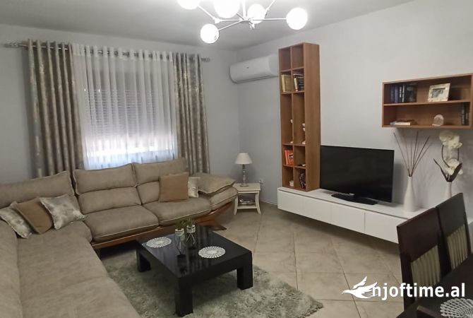 Shtepi ne shitje 2+1 ne Tirane - 294,000 Euro