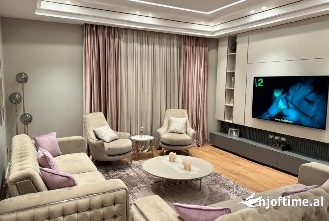 Shtepi ne shitje 3+1 ne Tirane - 450,000 Euro
