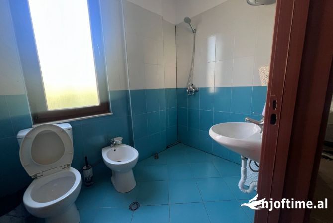Shtepi me qera 2+1 ne Tirane - 400 Euro