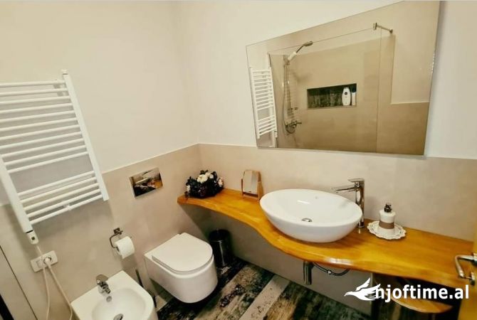 Shtepi ne shitje 3+1 ne Tirane - 235,000 Euro