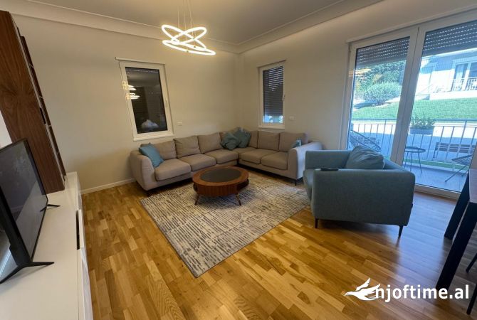 Shtepi me qera 2+1 ne Tirane - 1,500 Euro