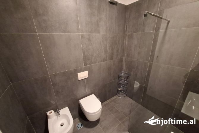Shtepi me qera 1+1 ne Tirane - 620 Euro