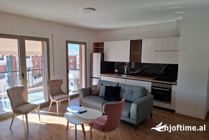 Shtepi me qera 1+1 ne Tirane - 620 Euro