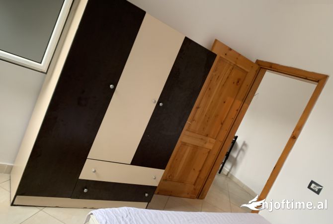 Shtepi me qera 1+1 ne Tirane - 30,000 Leke