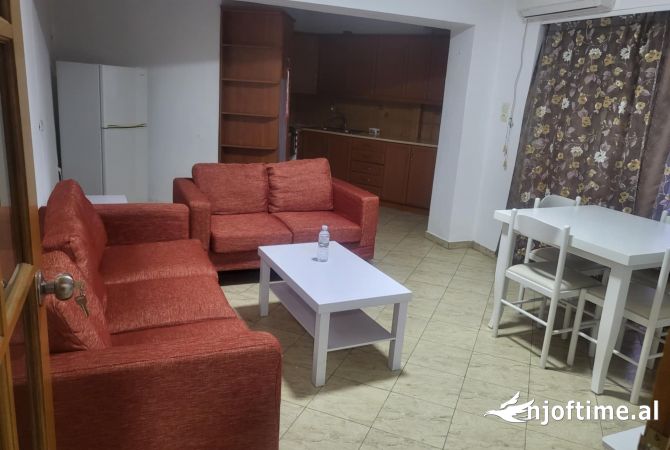 Shtepi me qera 2+1 ne Tirane - 600 Euro