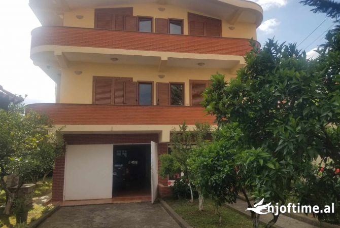 Shtepi ne shitje 5+1 ne Tirane - 429,000 Euro