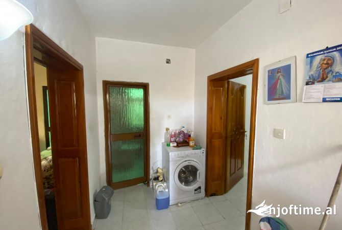 Shtepi me qera 2+1 ne Tirane - 39,900 Leke