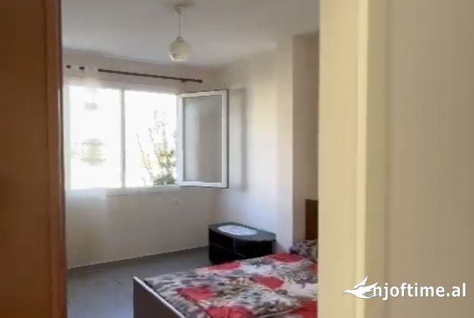 Shtepi me qera 2+1 ne Tirane - 34,900 Leke