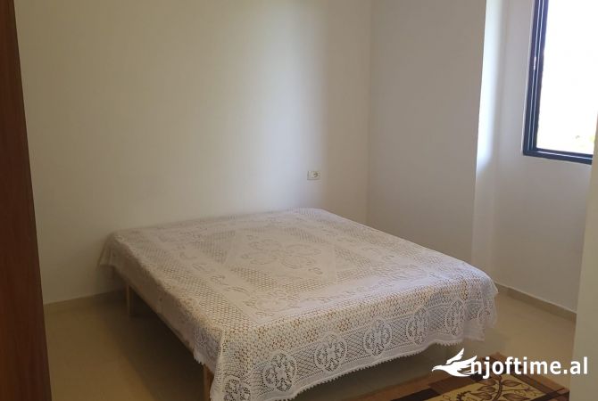 Shtepi me qera 1+1 ne Tirane - 310 Euro