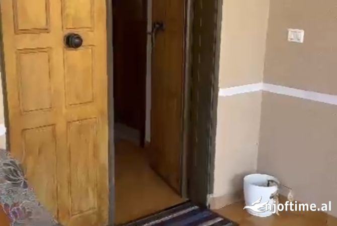 Shtepi me qera 2+1 ne Tirane - 30,000 Leke