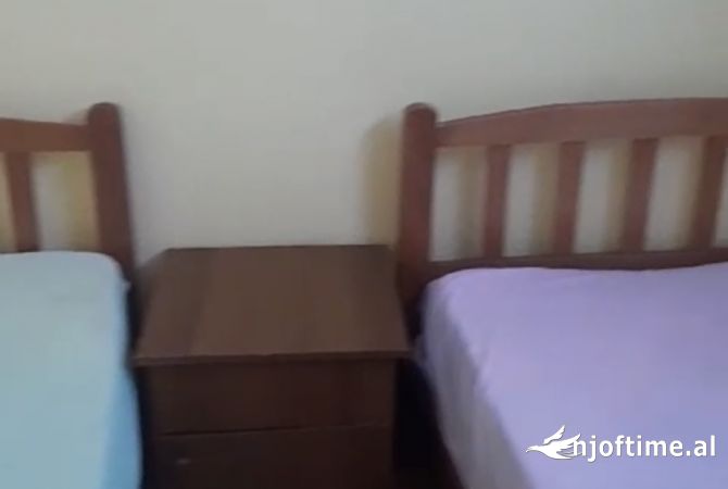 Shtepi me qera 1+1 ne Tirane - 25,000 Leke