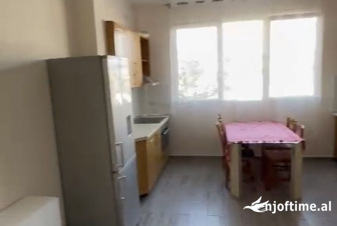 Shtepi me qera 2+1 ne Tirane - 35,000 Leke