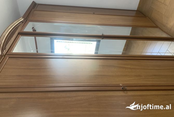 Shtepi me qera 2+1 ne Tirane - 34,900 Leke