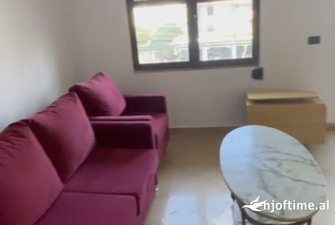 Shtepi me qera 2+1 ne Tirane - 30,000 Leke