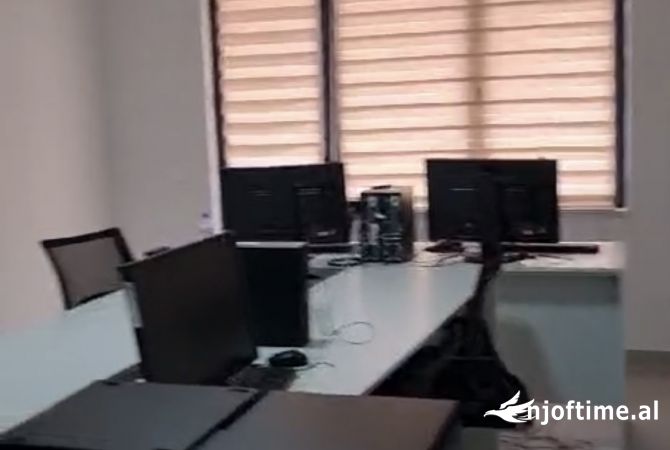 Shtepi me qera 2+1 ne Tirane - 800 Euro