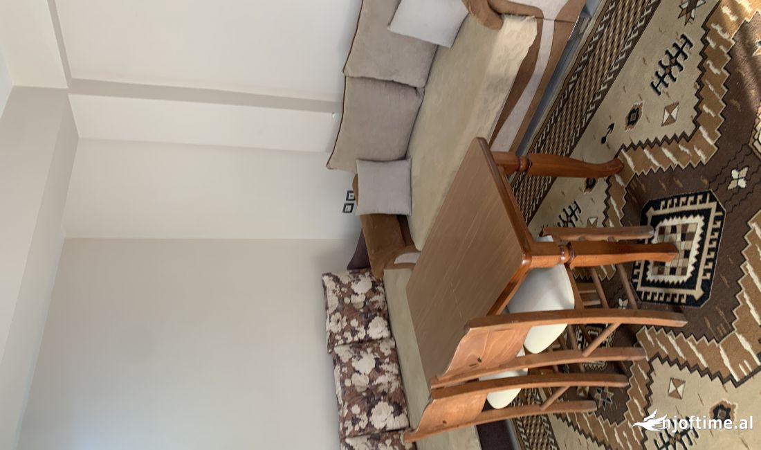 Shtepi me qera Shtepi Private ne Tirane, 1+1, Mobilimi E mobiluar, Pagesa 29,900  Leke.