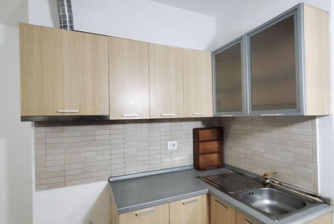 Shtepi me qera 2+1 ne Tirane - 29,000 Leke