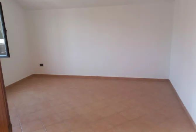 Ambient biznesi ne shitje 4+1 ne Tirane - 50,000 Euro