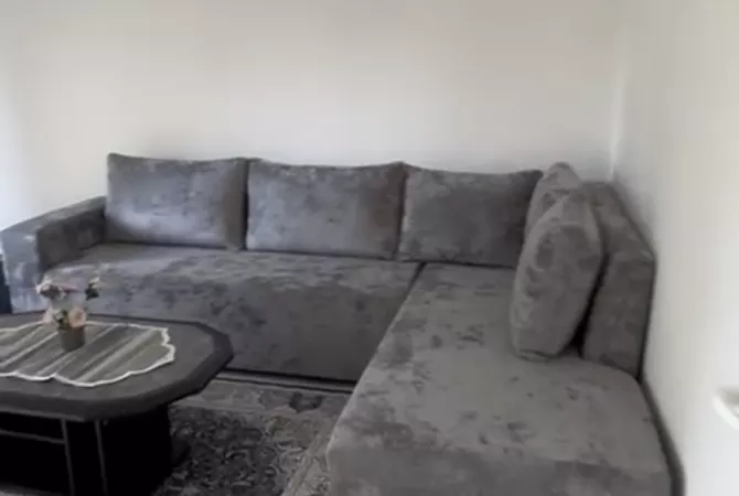 Shtepi me qera 2+1 ne Tirane - 39,000 Leke