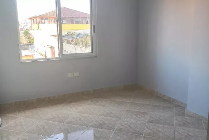 Shtepi me qera 2+1 ne Tirane - 30,000 Leke