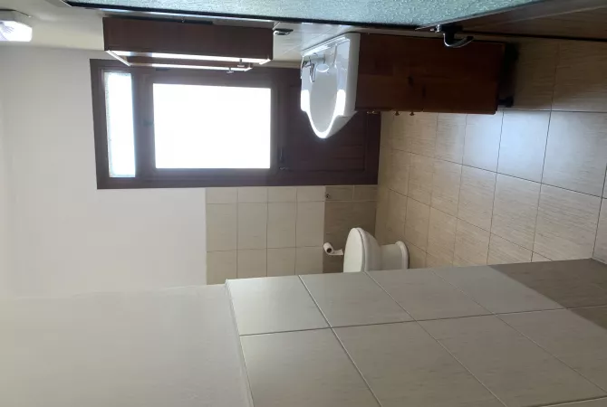 Shtepi me qera Shtepi Private ne Tirane, 3+1, Mobilimi E mobiluar, Pagesa 37,000  Leke.