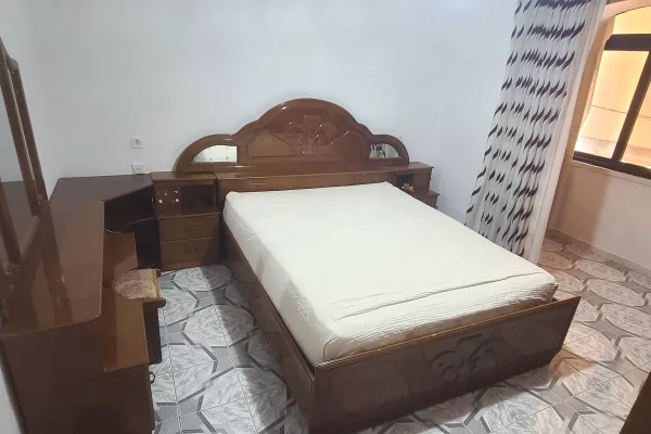 Shtepi me qera 2+1 ne Tirane - 400 Euro