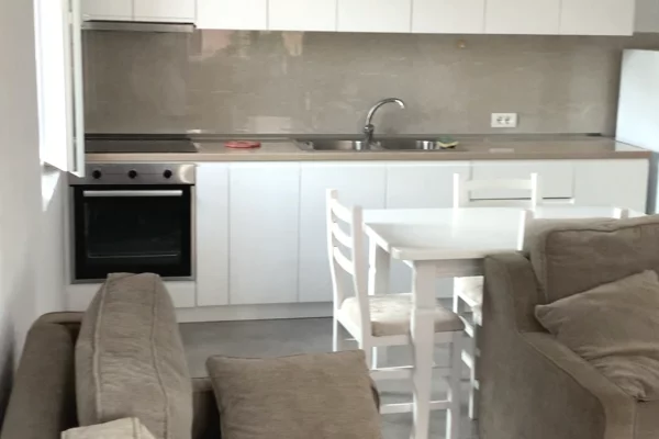 Jepet me Qera 1+1 e Mobiluar Don Bosko 40000 Leke