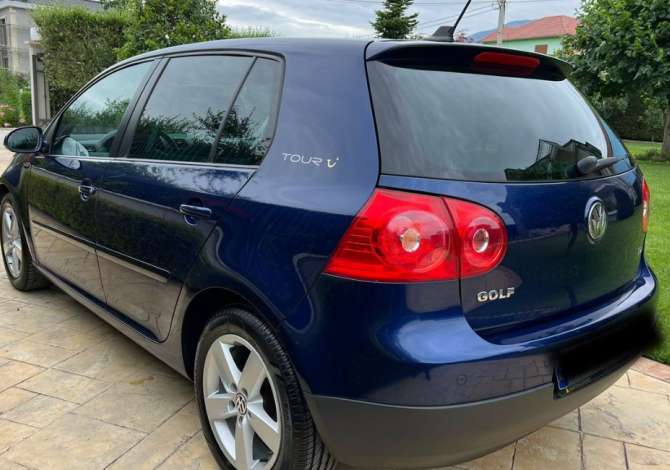 Jepet me qera Makina Volkswagen Golf 5 duke filluar nga 30 euro dita