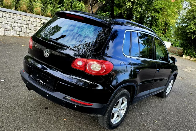 Cars for sale in Tirana - 6,300 Euro