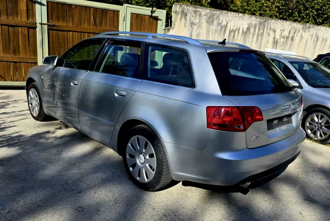 Makina ne shitje ne Tirane - 3,900 Euro