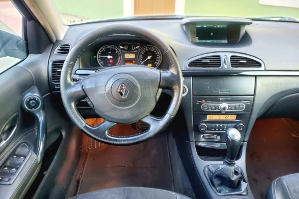 Cars for sale in Tirana - 2,900 Euro