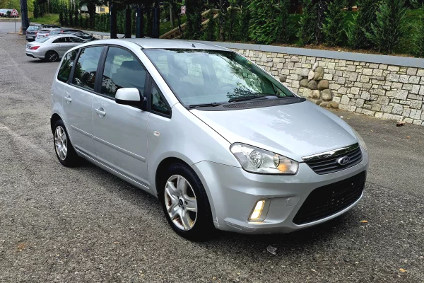 Cars for sale in Tirana - 3,300 Euro